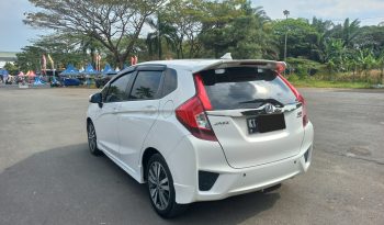 
									JAZZ 1.5 RS CVT full								