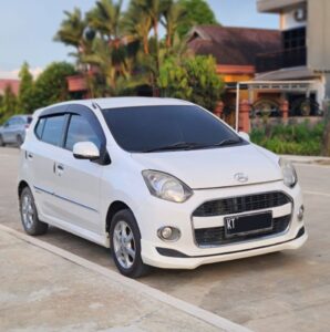 AYLA 1.0 X MT ELEGANT (2015)