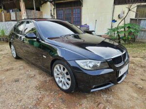 BMW 320i 2.0 AT