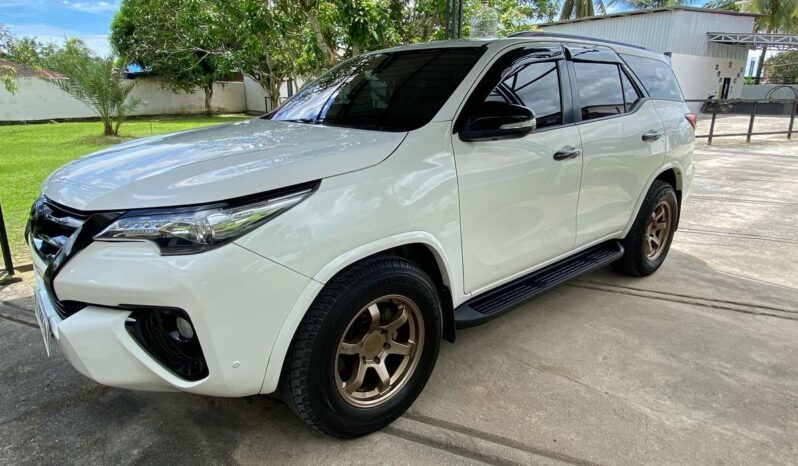 
								TOYOTA FORTUNER 2.7 SRZ AT full									