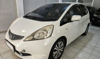 
									HONDA JAZZ 1.5 S MT full								
