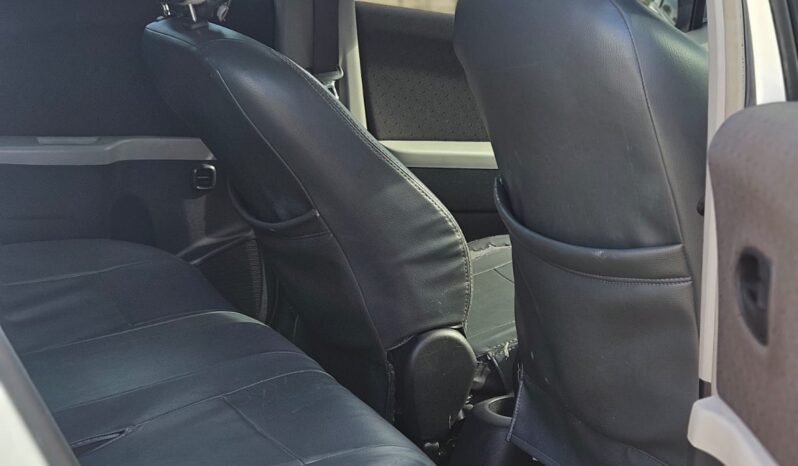 
								TOYOTA YARIS 1.5 E AT full									